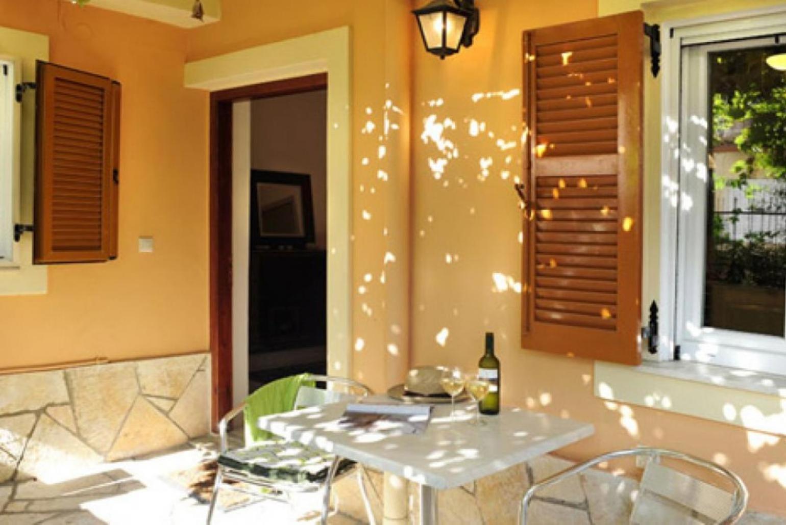 Foteini Apartment Agios Stefanos  Exterior photo